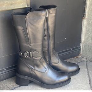 Mago Paula Boot Size 7.5